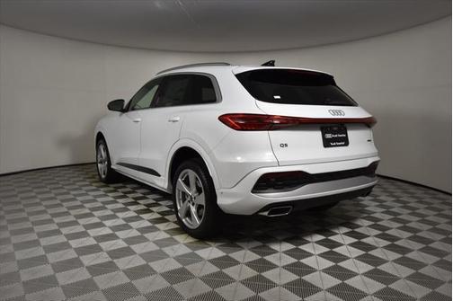2025 Audi Q5 2.0T Premium Plus