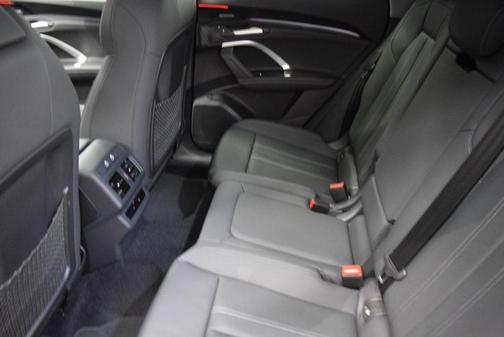 2025 Audi Q5 2.0T Premium Plus