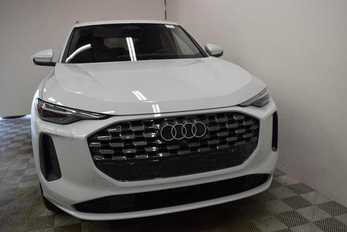 2025 Audi Q5 2.0T Premium Plus