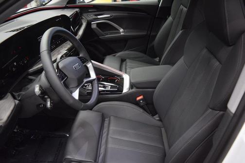 2025 Audi Q5 2.0T Premium Plus