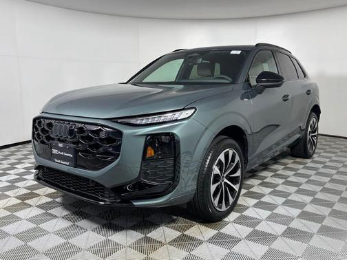 Sage Green Metallic 2026 Audi Q3 S line