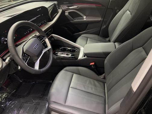 2025 Audi Q5 2.0T Premium Plus