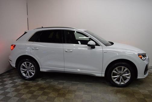 2025 Audi Q3 45 S line Premium Plus