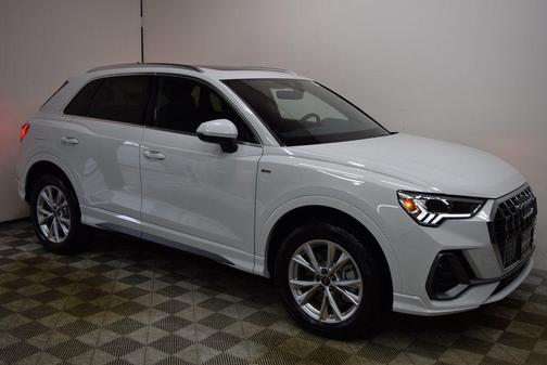 2025 Audi Q3 45 S line Premium Plus