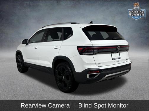 Pure White 2025 Volkswagen Taos 1.5T SEL