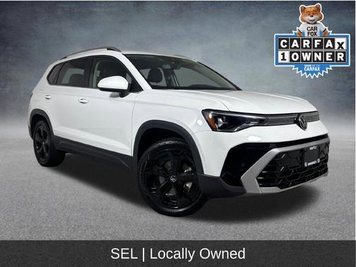 Pure White 2025 Volkswagen Taos 1.5T SEL