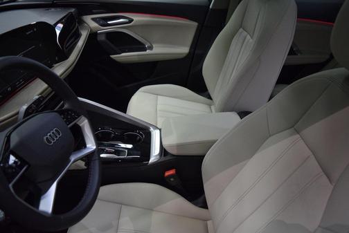 2025 Audi Q5 2.0T Premium Plus