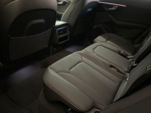 Glacier White 2026 Audi Q8 55 Prestige