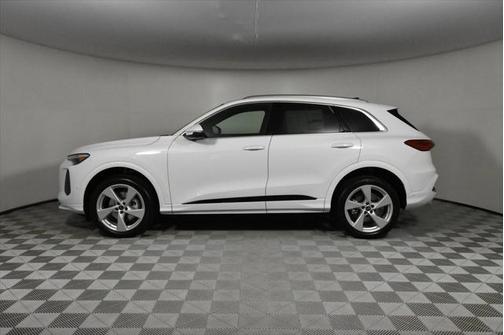 2025 Audi Q5 2.0T Premium Plus