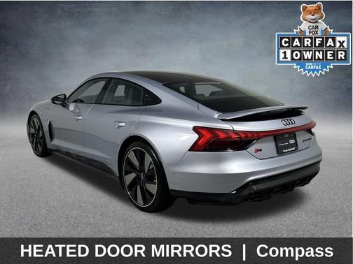 2022 Audi RS e-tron GT Carbon Performance