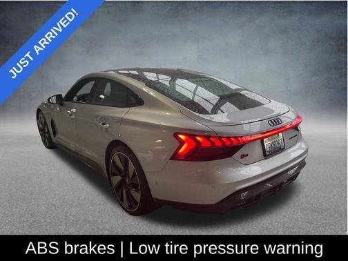 2022 Audi RS e-tron GT Carbon Performance