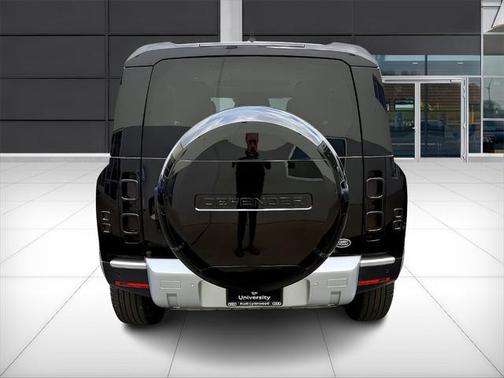 2023 Land Rover Defender S