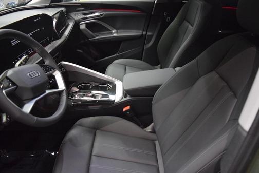 2025 Audi Q5 2.0T Premium Plus