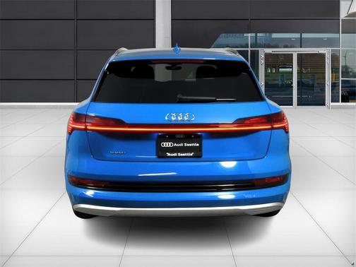 2019 Audi e-tron Prestige