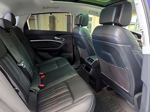 2021 Audi e-tron Sportback Prestige