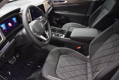 2026 Volkswagen Atlas 2.0T SEL Premium R-Line 4MOTION