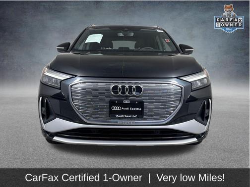 Mythos Black Metallic 2023 Audi Q4 e-tron Premium Plus