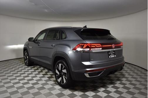 2025 Volkswagen Atlas Cross Sport 2.0T SE w/Technology 4MOTION
