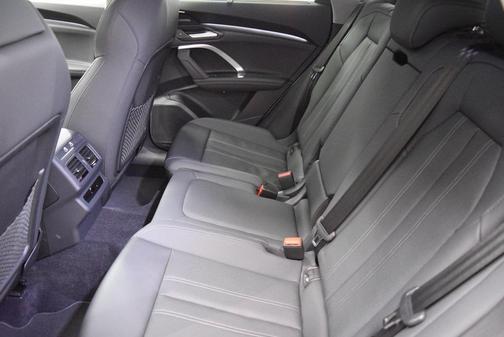 2025 Audi Q5 2.0T Premium Plus