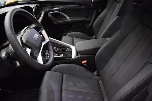 2025 Audi Q5 2.0T Premium Plus