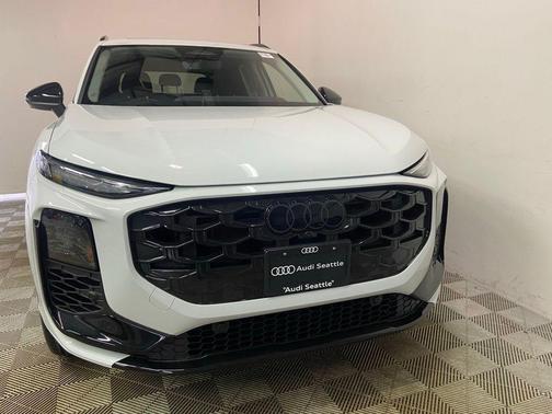2026 Audi Q3 S line