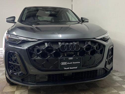 Daytona Gray Pearl 2026 Audi Q5 2.0T Prestige