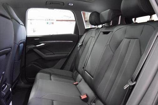 2025 Audi Q6 e-tron Premium