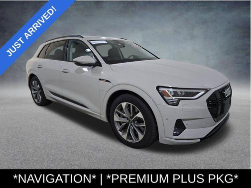 2021 Audi e-tron Premium Plus
