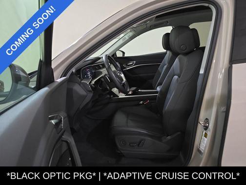 2021 Audi e-tron Premium Plus