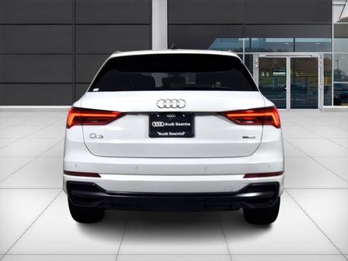 2022 Audi Q3 45 S line Premium Plus