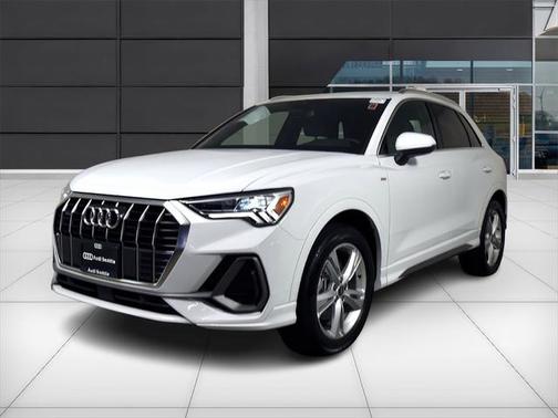 2022 Audi Q3 45 S line Premium Plus