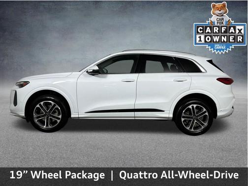 Glacier White Metallic 2025 Audi Q5 2.0T Premium