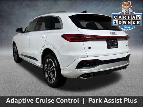 Glacier White Metallic 2025 Audi Q5 2.0T Premium