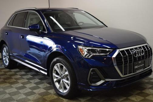 2025 Audi Q3 45 S line Premium Plus