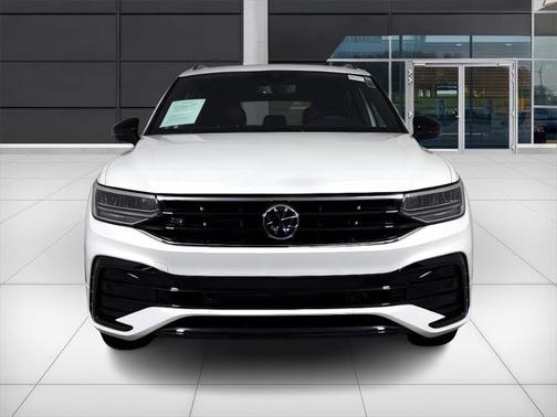2022 Volkswagen Tiguan 2.0T SE R-Line Black 4MOTION
