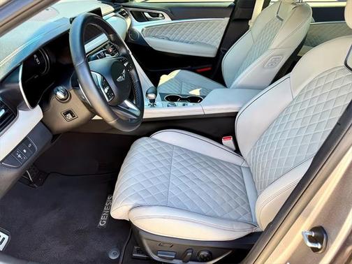 2022 Genesis G70 3.3T
