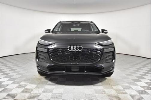 2025 Audi Q6 e-tron Premium