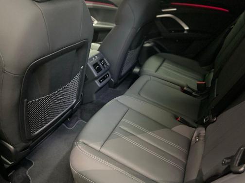 2025 Audi Q5 2.0T Prestige