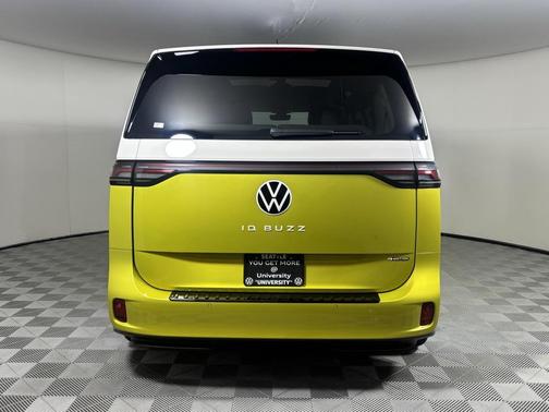 2025 Volkswagen ID. Buzz Pro S Plus