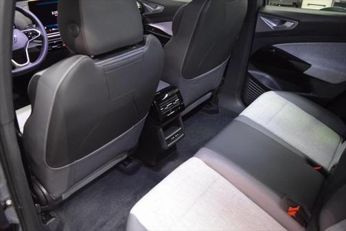 2025 Volkswagen ID.4 Pro