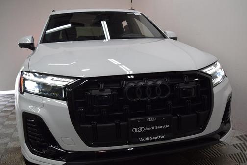 2025 Audi Q7 55 Prestige