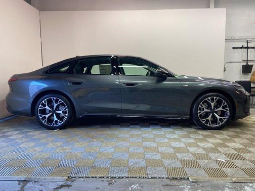 Daytona Gray Pearl Effect 2026 Audi A6 Premium Plus