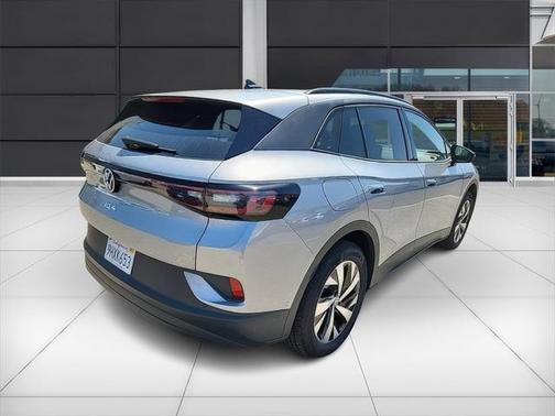 2023 Volkswagen ID.4 Pro