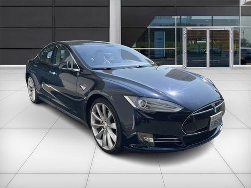 2013 Tesla Model S Performance