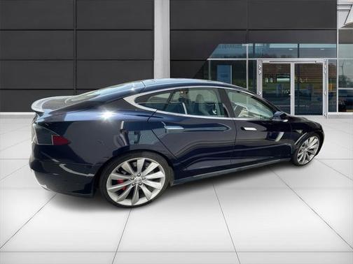 2013 Tesla Model S Performance