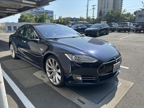 2013 Tesla Model S Performance
