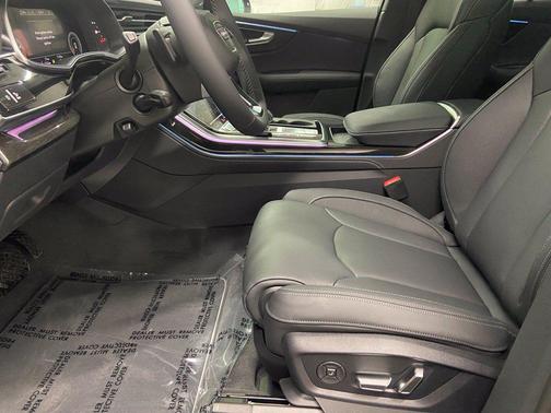 Daytona Gray Pearl 2026 Audi Q7 55 Prestige