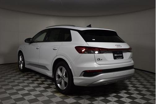 2025 Audi Q4 e-tron Prestige