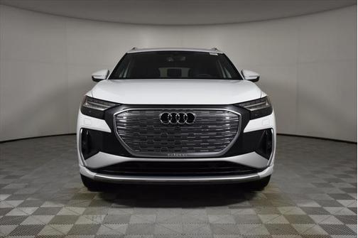 2025 Audi Q4 e-tron Prestige