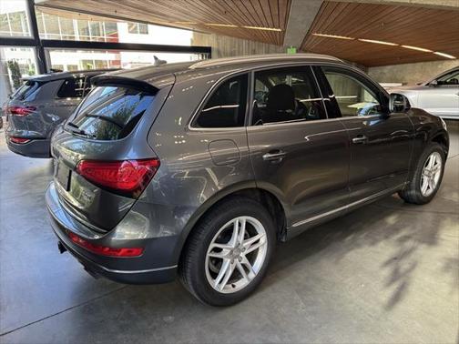 2017 Audi Q5 2.0T Premium Plus
